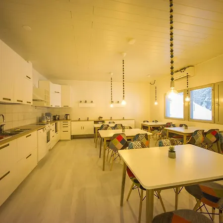 Santa's Winter Caravan-kabe Smaragd Camping *