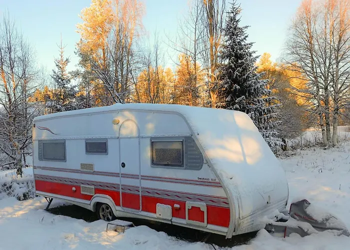 Santa's Winter Caravan-kabe Smaragd Rovaniemi